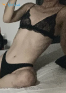 6892658