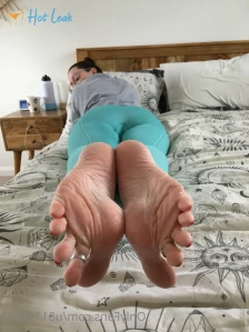 6742281