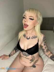 9693591