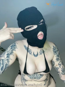 9693728