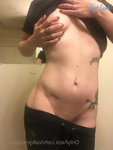 6973672