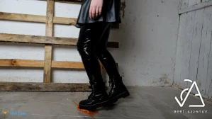 6767370