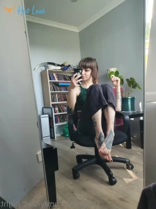 6889780