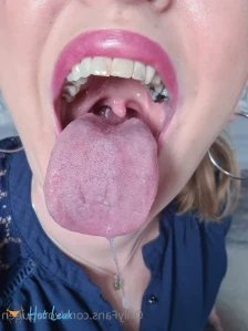 6888053
