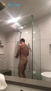 6497504