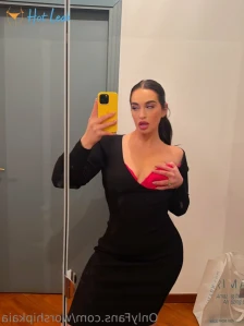 10431696