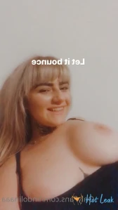 1628023