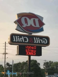 6885926