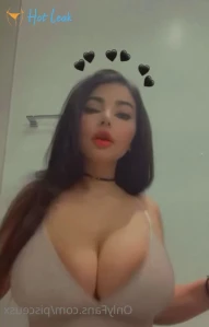 8555695