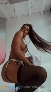 8472121
