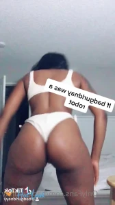 8438773