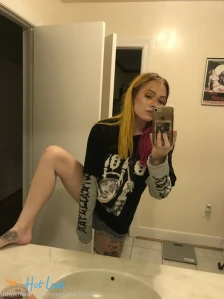 10236233