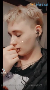8402326
