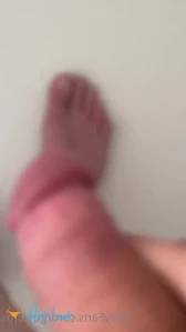8300977