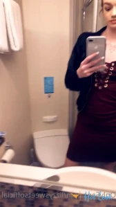 1405693