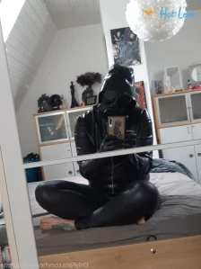 9825714
