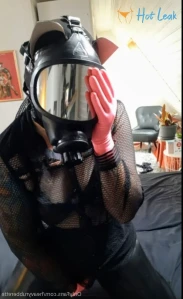 9825831