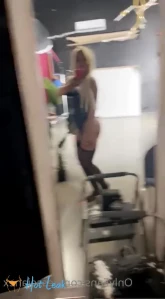 10528695