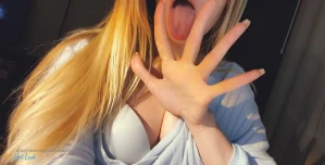 7993123