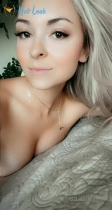 7976239