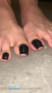 7913933