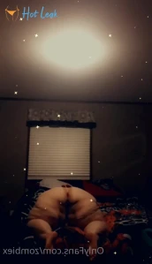 7904233