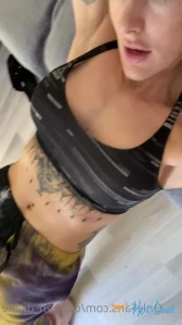 10465928