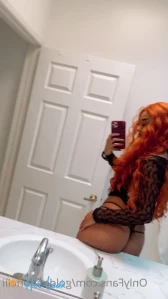 10406102