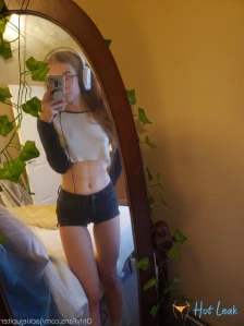 10060374