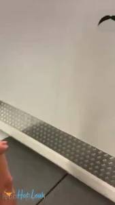 10370973