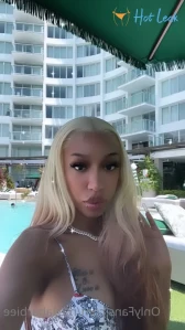 1645294