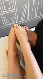 10300802