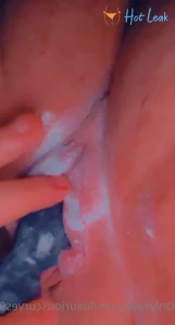 10285729