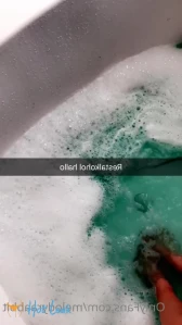 10258977