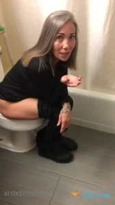 10226369