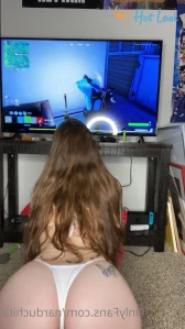 10163937