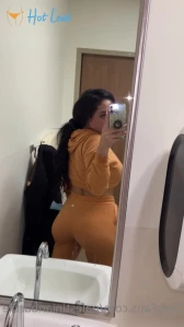 10123129
