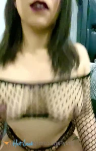 10105099