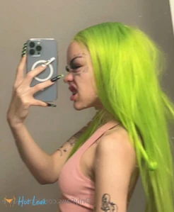 8280163