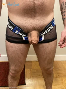 8273382