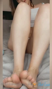 10073279