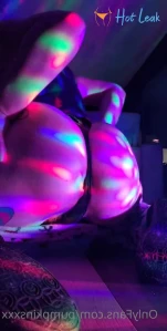 10064402