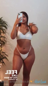 10052818