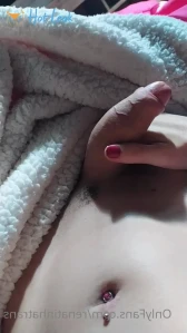 10050677