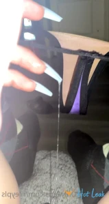 10044101