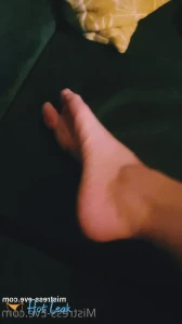 1653600