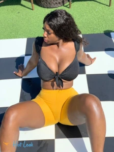 4624418