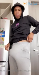1657681