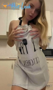 11712329