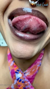 10822553